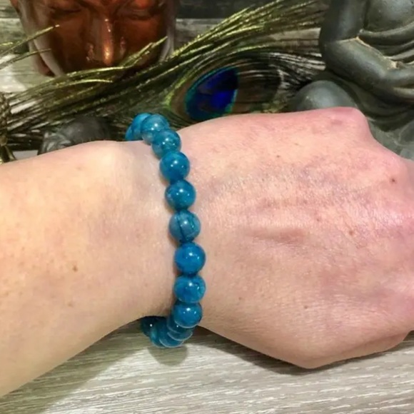 Apatite Gemstone bracelets - Picture 7 of 11
